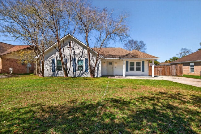 Photo - 15116 Rosewood St House