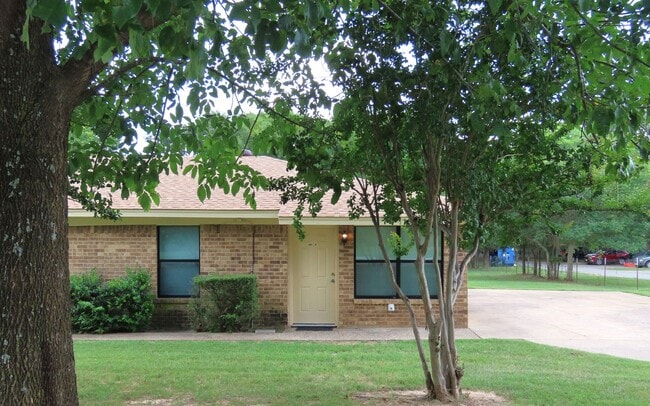 Foto del edificio - Whitehouse ISD - 2 Bedroom, 1 Bath Duplex ...