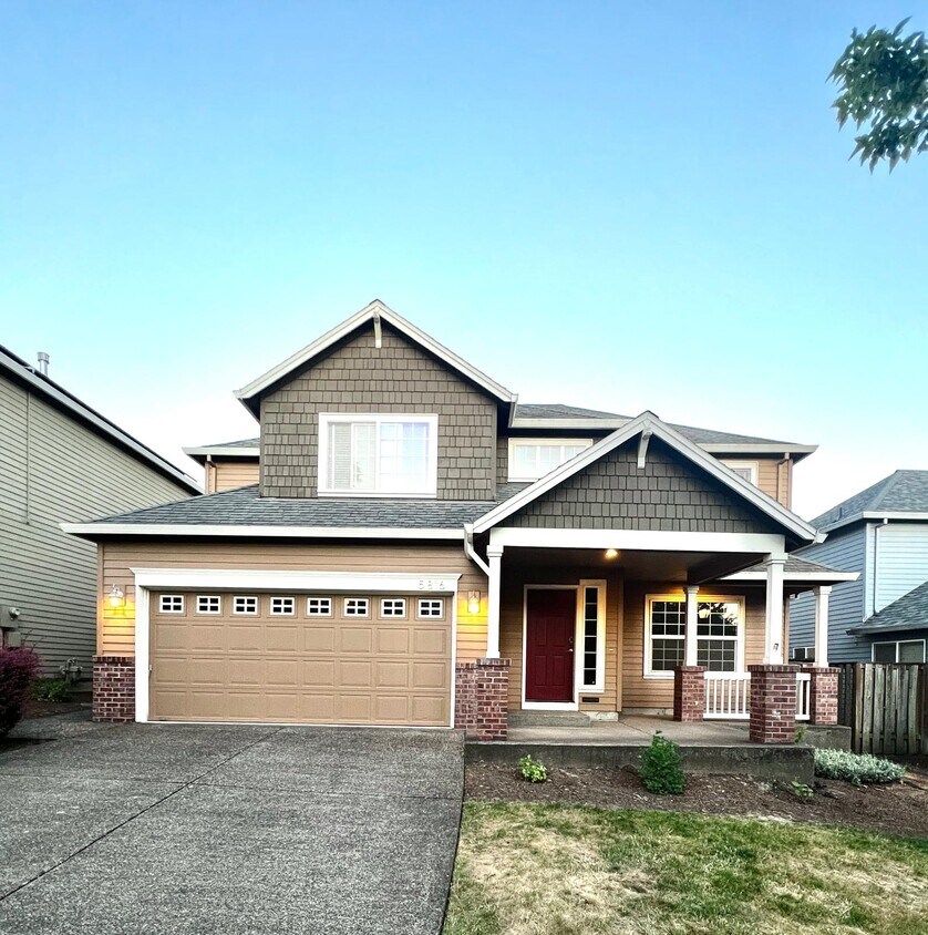 House Front View - 5816 NE Tunbridge St (Hillsboro, OR)