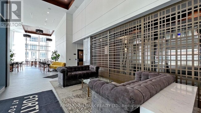 Building Photo - 38 Iannuzzi St