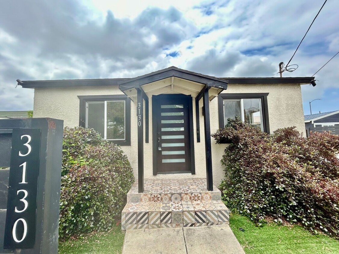 Foto principal - Charming Hyde Park 3b/2b Bungalow with Mod...