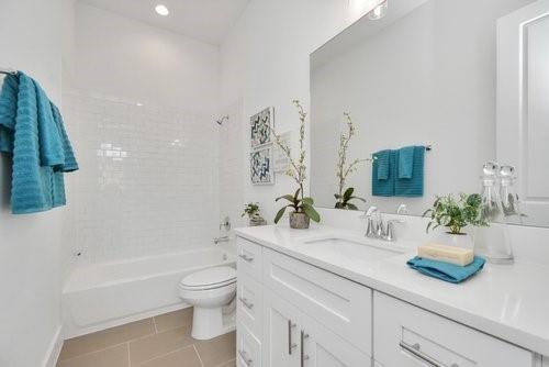 Foto del edificio - 9006 Laverne Laurel Ln