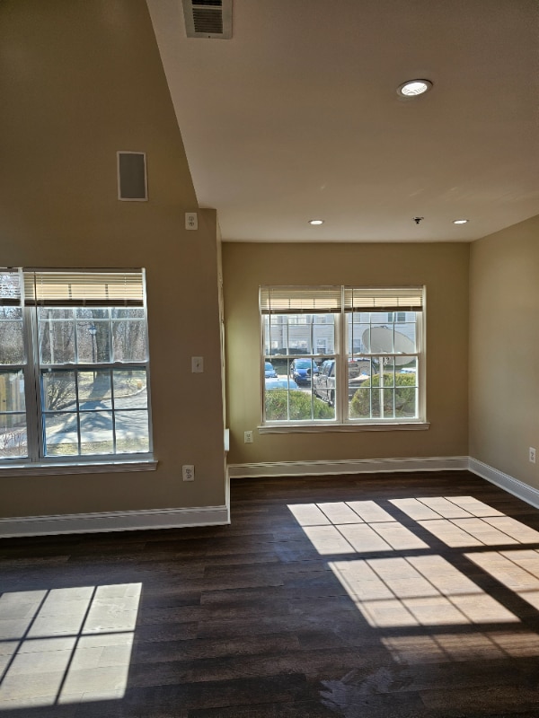 10504 Beacon Ridge Dr, Bowie, MD 20721 Condo for Rent in Bowie, MD