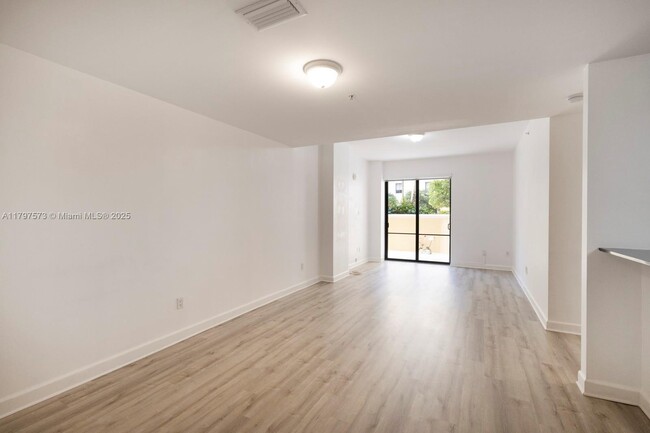 Building Photo - 8395 SW 73rd Ave