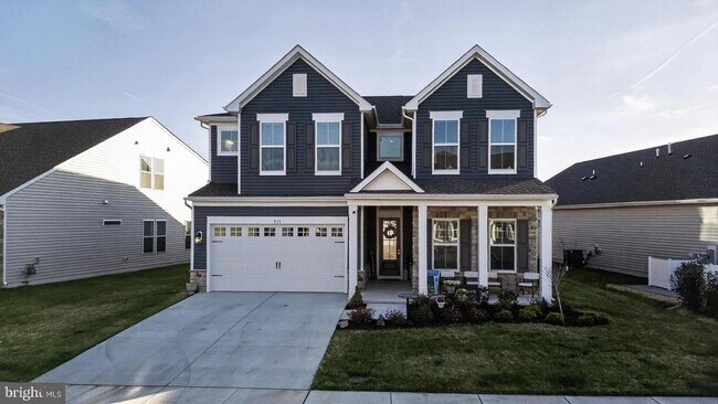 Building Photo - 215 Kingfisher Ln