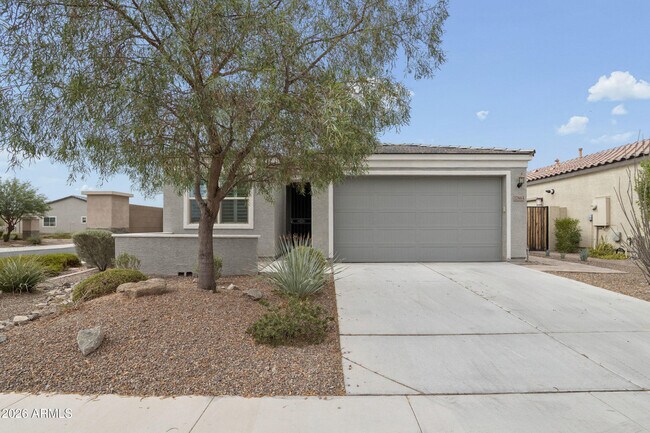 Building Photo - 17863 W Hiddenview Dr