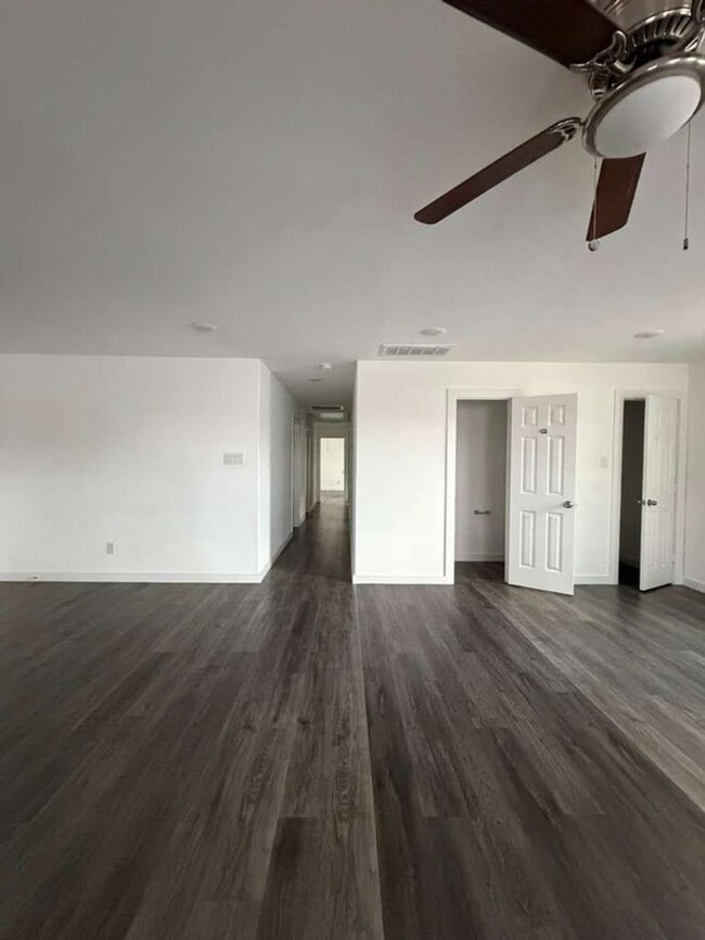 Foto del edificio - Brand New Home!