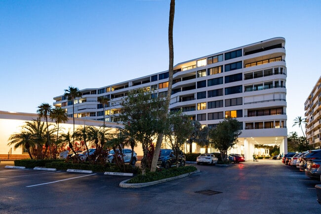 Building Photo - 3589 S Ocean Blvd