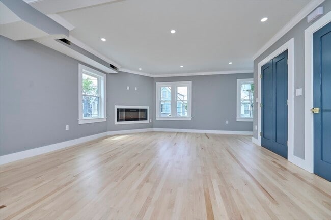 Foto del edificio - 97 Oakton Ave