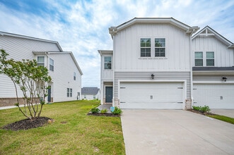 Building Photo - 115 Ted Dr