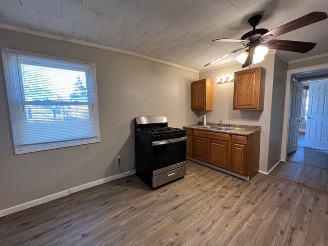 Building Photo - 2728 Chestnut St