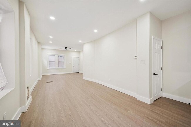 Building Photo - 5023 Keyser St