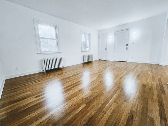 Building Photo - 726 Chenango St