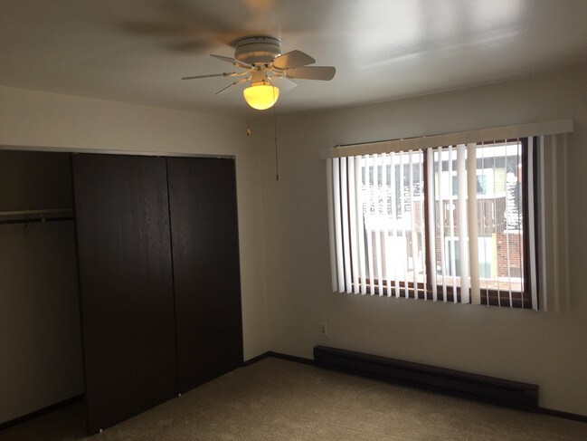 Foto del edificio - 4329 Centennial Ct