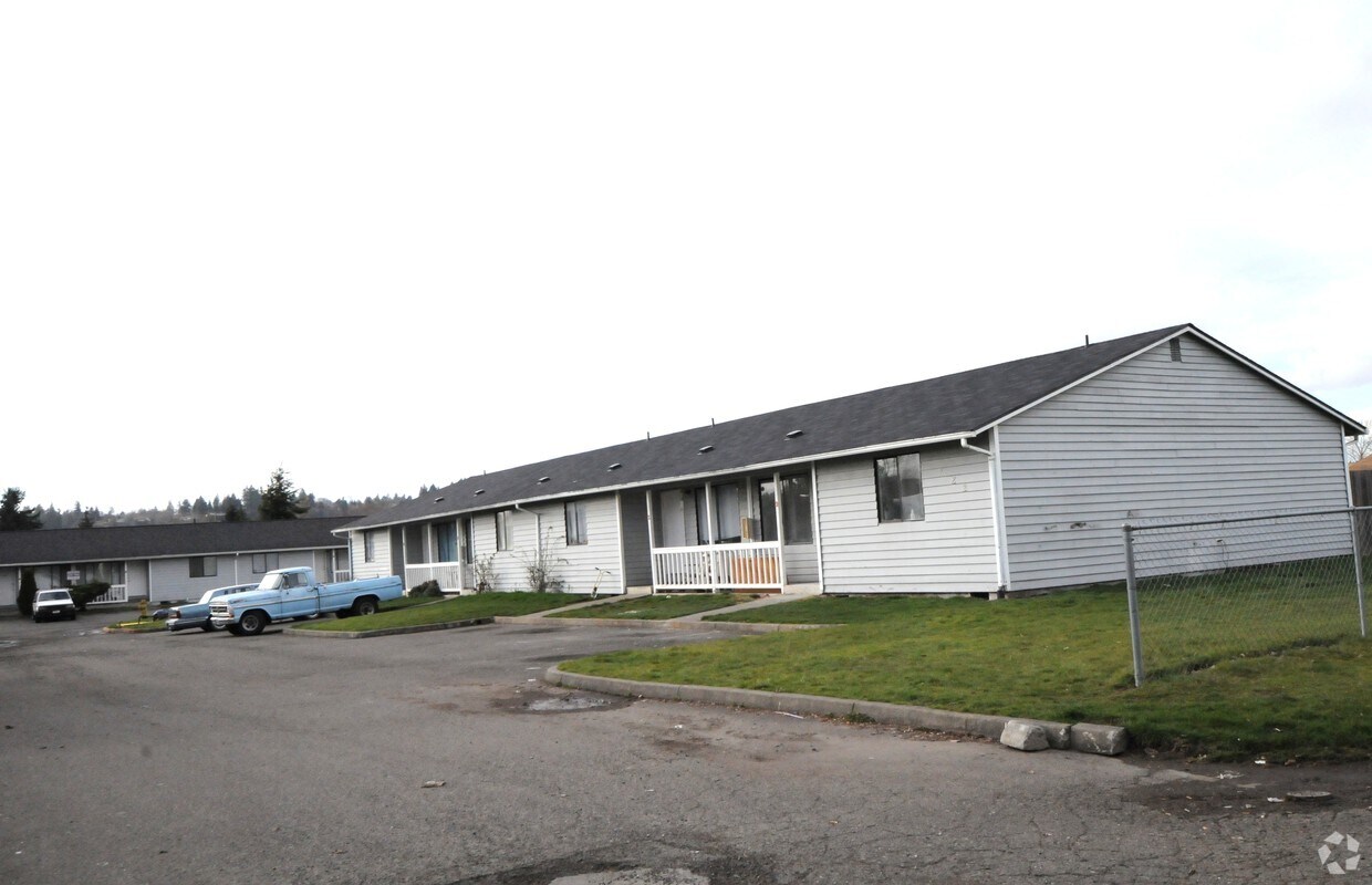 Primary Photo - 222-224 Hawthorne Ave S