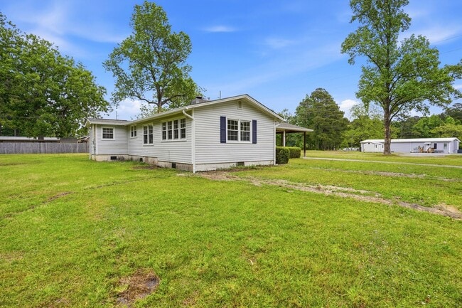 Photo - NEWLY RENOVATED! House
