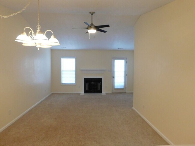 Building Photo - Duplex in Havelock