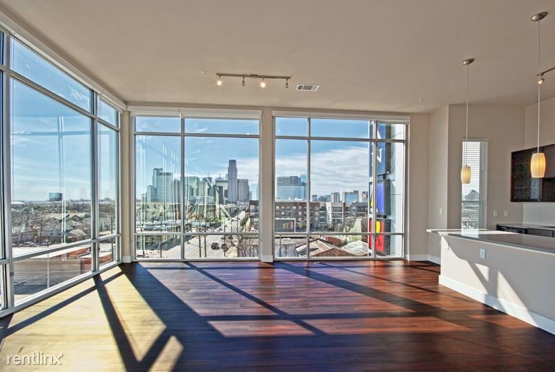 Foto principal - 3501 San Jacinto St