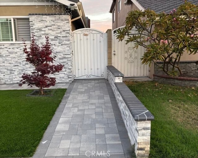 Foto del edificio - 9842 Cheshire Ave