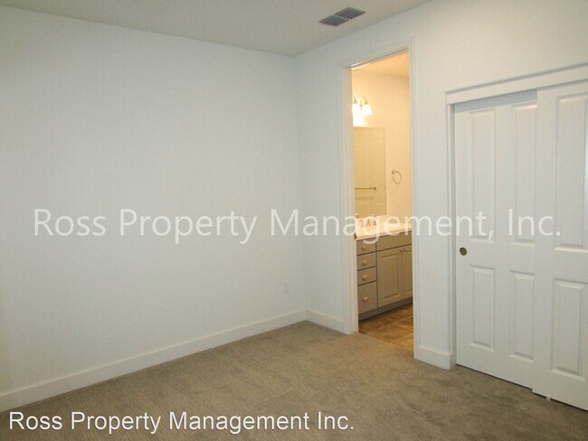 Foto del edificio - 3 br, 3.5 bath House - 4014 Windsor Way