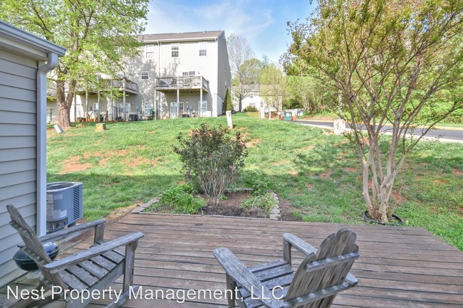 Building Photo - 3 br, 2 bath House - 100 Danbury Court