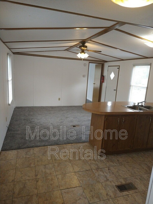 Foto del edificio - 36 Maple Hill Homes Dr