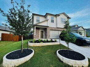 Building Photo - 10629 Sunday Dr