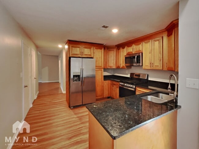 Building Photo - 1380 Paddocks Way
