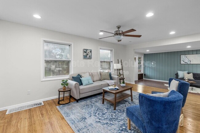 Foto del edificio - 9551 Cantwell Dr