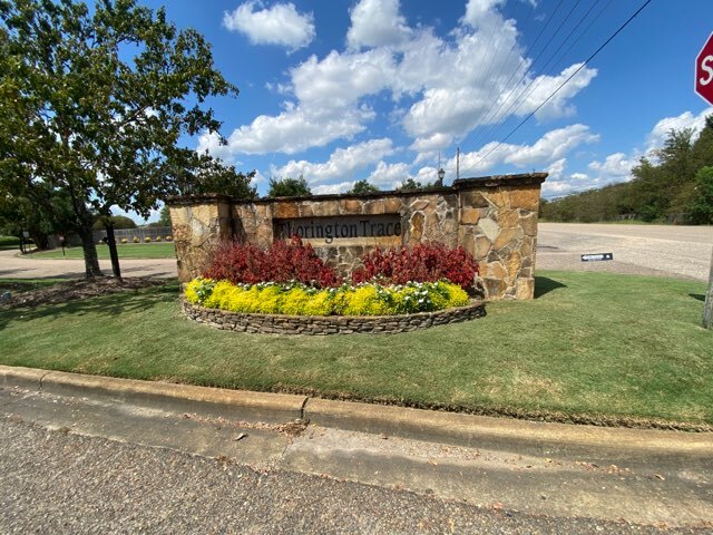 Foto del edificio - 1307 Hallwood Ln