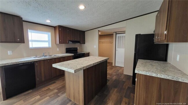 Foto del edificio - 4158 Meadow Rd