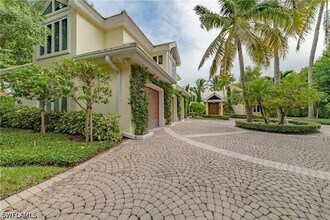 Building Photo - 883 Galleon Dr