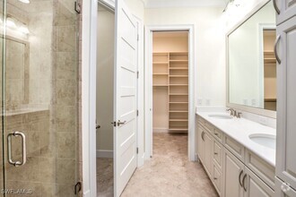 Building Photo - 6867 Saona CT