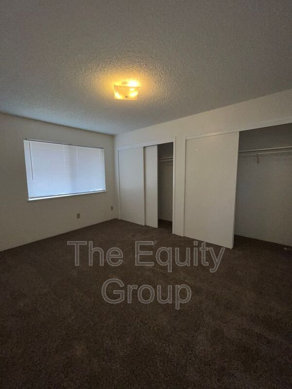 320 N E St Unit 4, Exeter, CA 93221 Condo for Rent in Exeter, CA