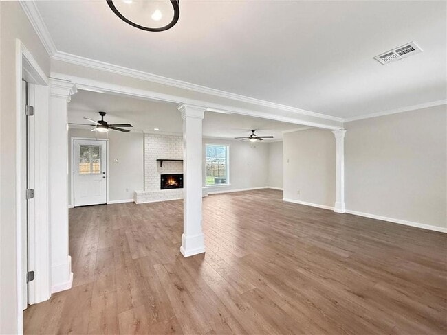 Foto del edificio - 2733 W Friendship Dr