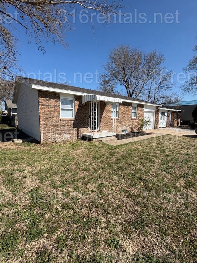 Building Photo - 6446 Mabel St