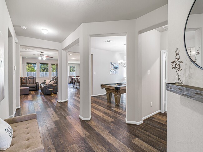 Foto del edificio - 14106 Pinebrook Thistle Ct