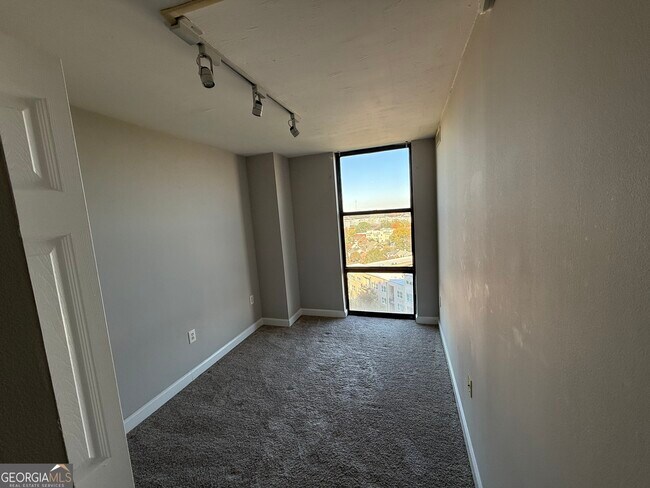 Foto del edificio - 375 Ralph McGill Blvd NE