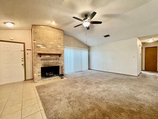 Building Photo - Serene 2 Bedroom, 2 Bathroom Condo Near Al...