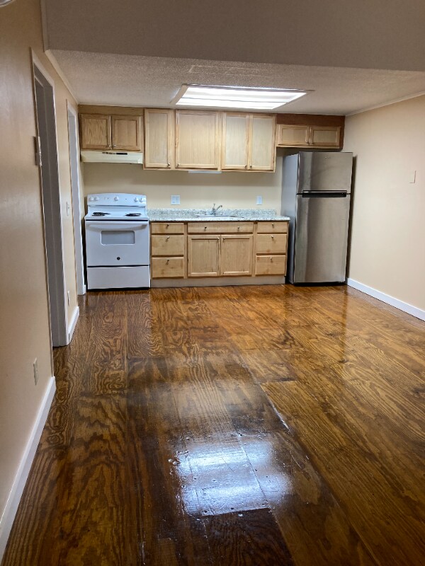 Foto del edificio - 105 Springbrook Dr