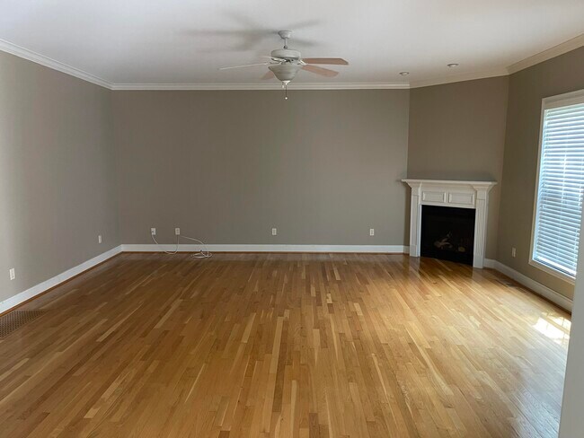 Foto del edificio - 3312 Spangler Dr