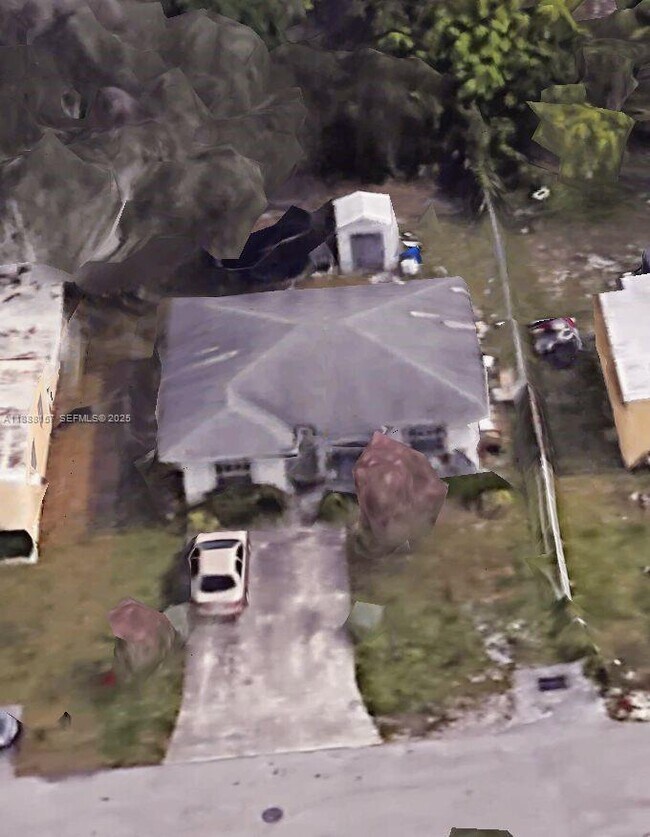 Foto del edificio - 720 NW 15th Terrace