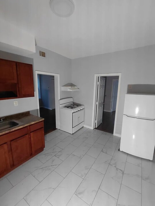 3 Bedrooms at 78 Boylan St #2F, Newark NJ — photo 1