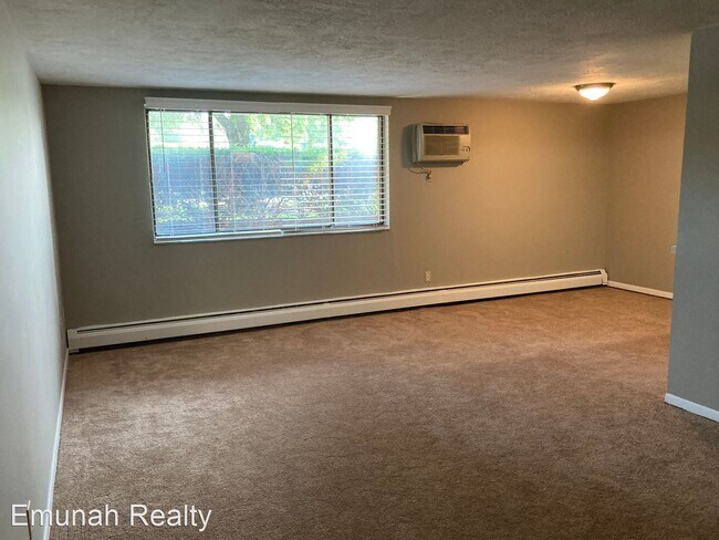 Foto del edificio - 6604 Hearne Rd
