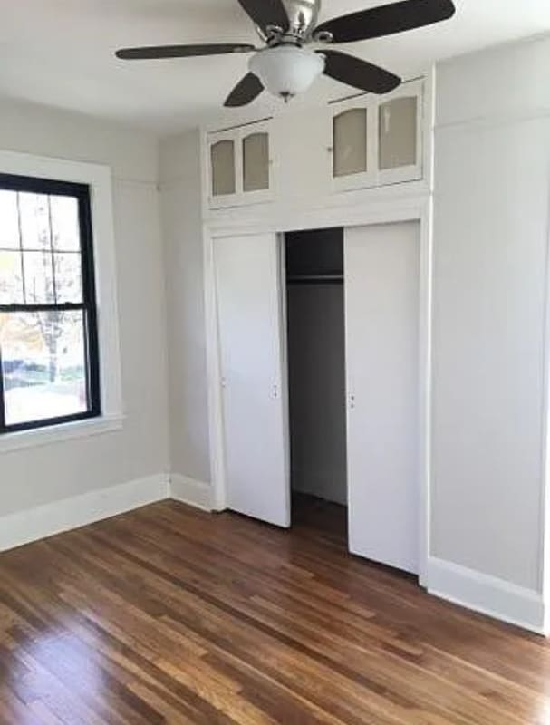 Foto del edificio - 100 Van Buskirk Rd