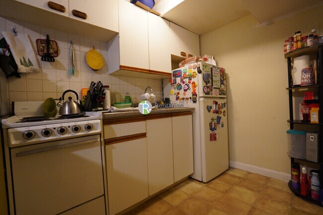 Foto del edificio - 1120 Commonwealth Ave