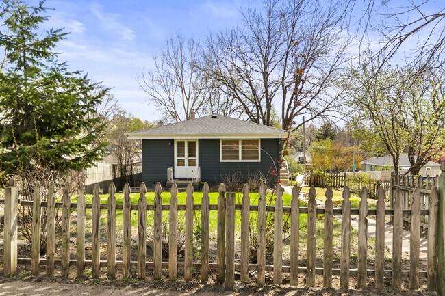 Building Photo - 5518 Woolworth Ave