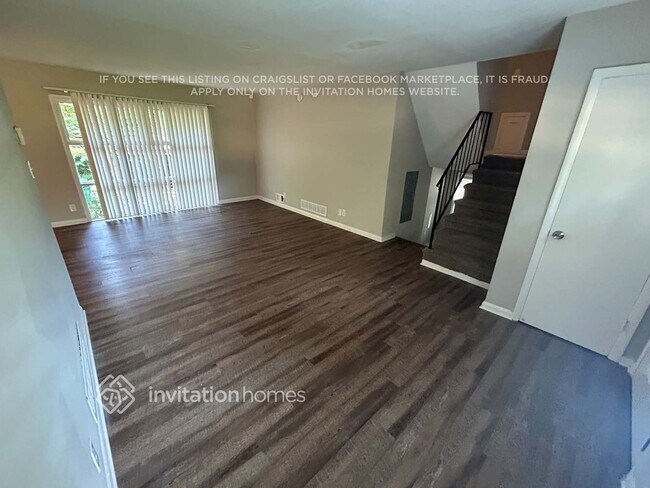 Foto del edificio - 3436 Misty Valley Rd