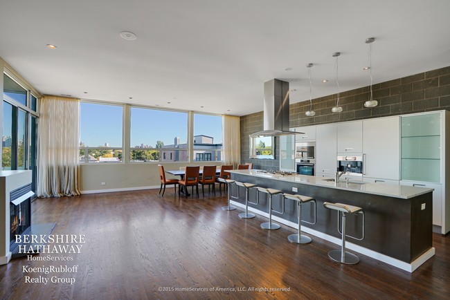 Foto del edificio - 1750 N Clybourn Ave
