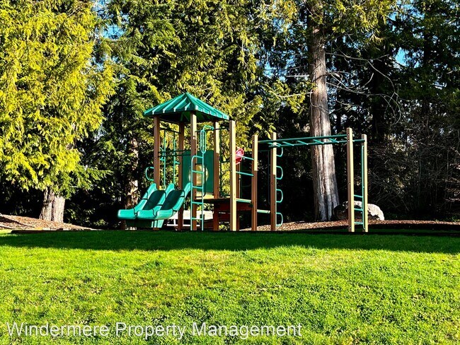 Foto del edificio - 3 br, 2.5 bath House - 6193 Wynoochee LN NE